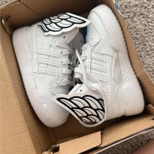 Kids White Winged Sneakers